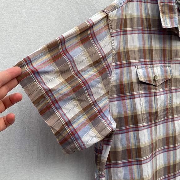 Eddie Bauer Plaid Button Down Shirt - Picture 4 of 8